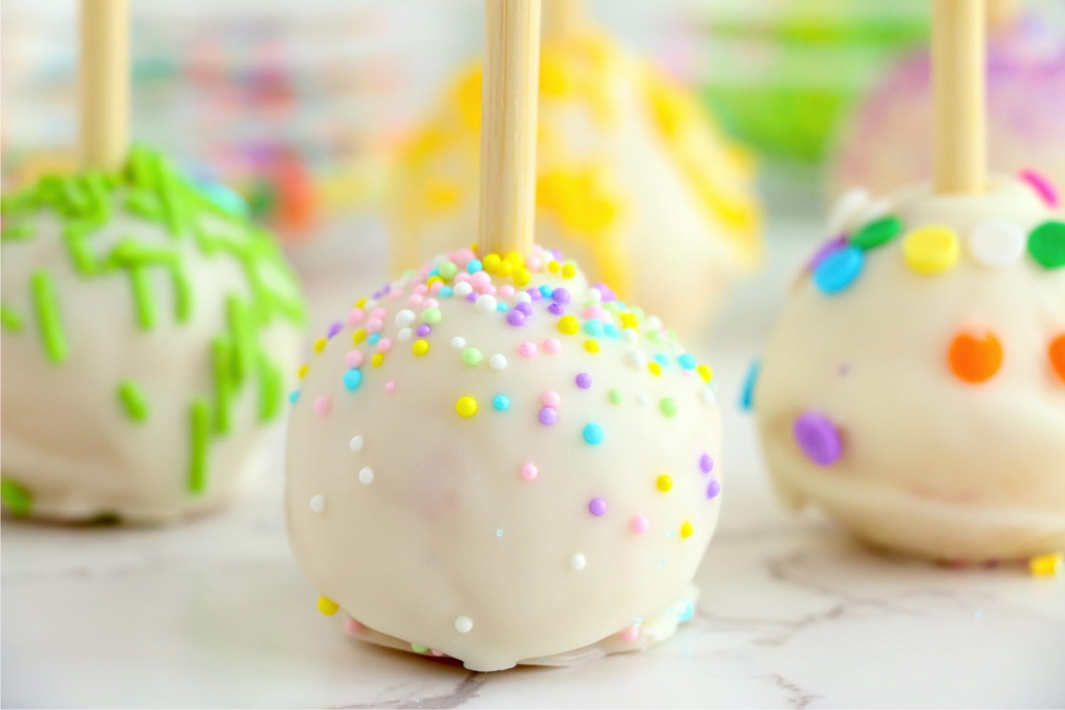 cake pops decorated for Easter